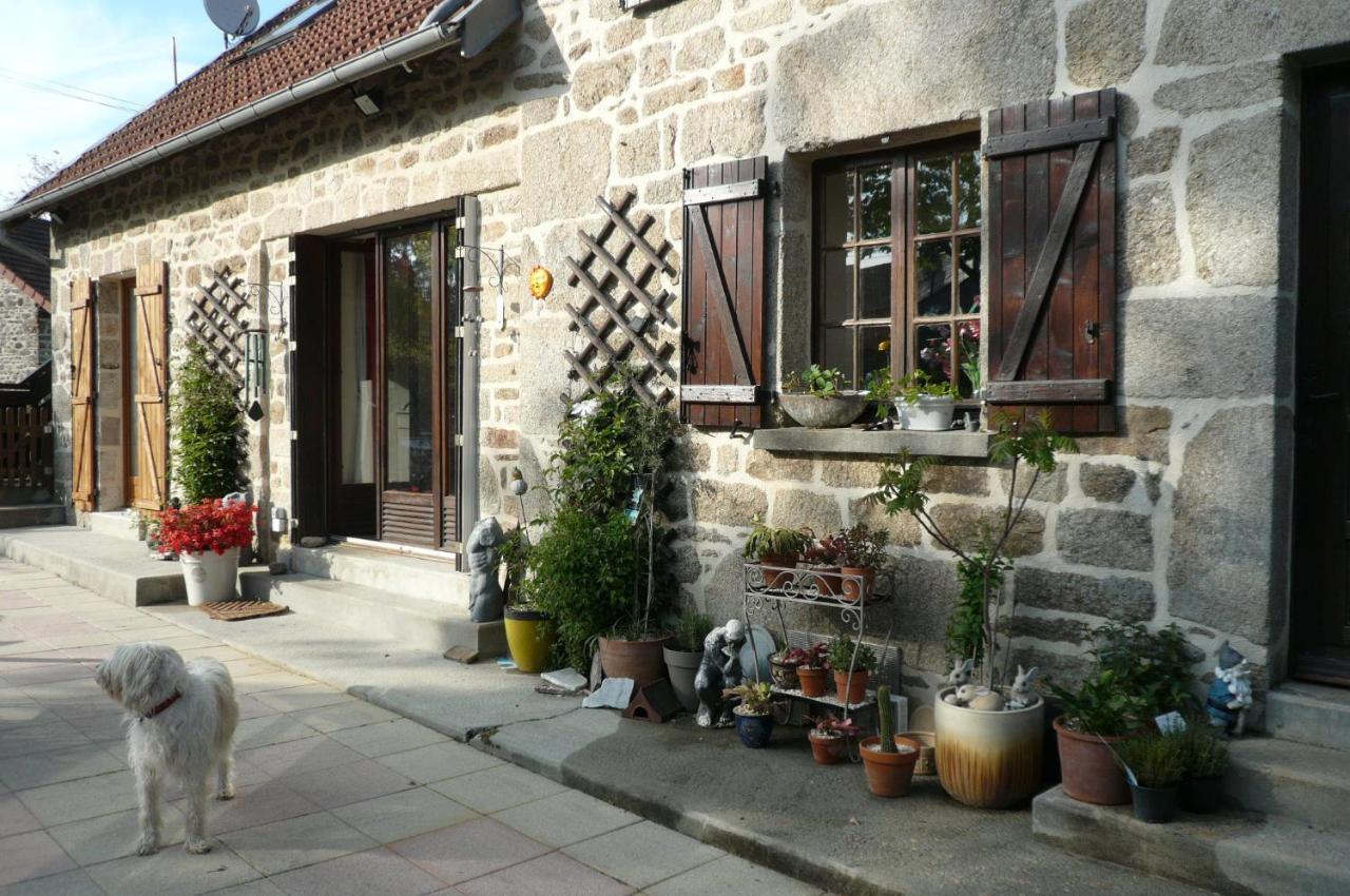 Eymoutiers  Le Petit Papillon Bed & Breakfast エクステリア 写真