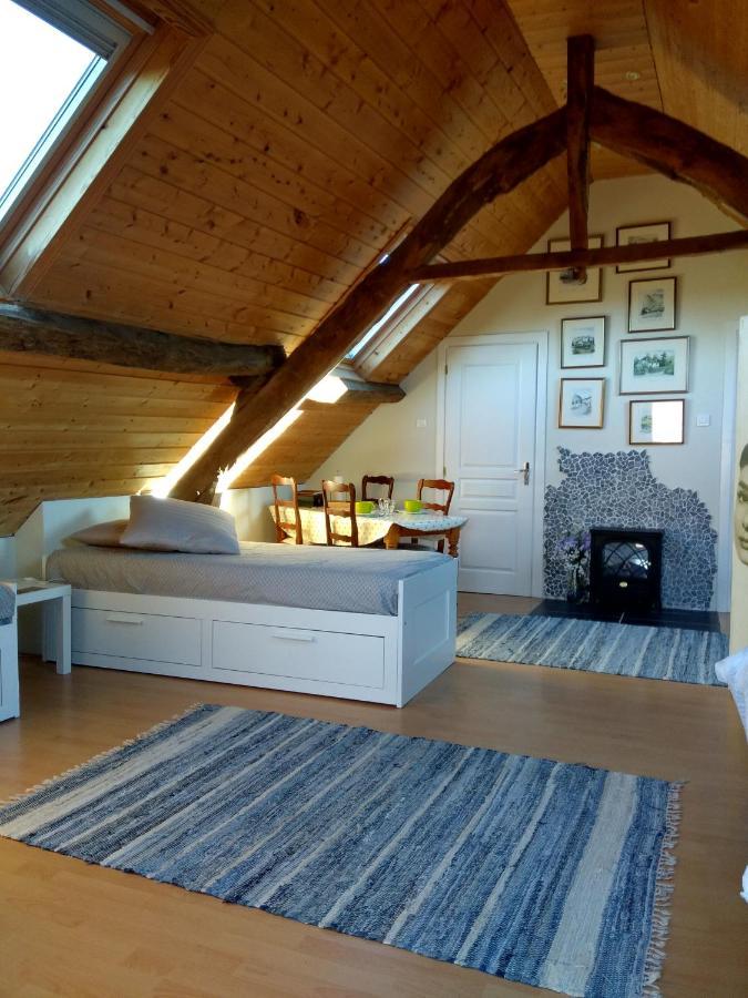 Eymoutiers  Le Petit Papillon Bed & Breakfast エクステリア 写真